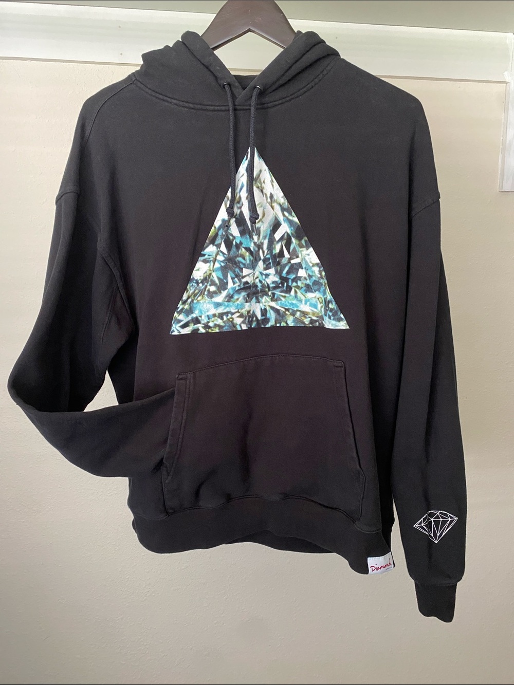 Diamond Supply Co. Black Men’s Hoodie with Diamond Triangle Graphic. Size L.